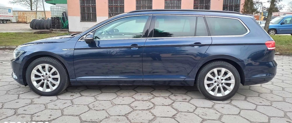 Volkswagen Passat cena 57800 przebieg: 232000, rok produkcji 2017 z Lubawa małe 596
